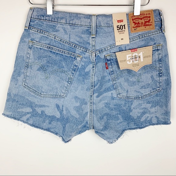 LEVI’S 501 High Rise Camo Denim Shorts NWT New - Picture 8 of 11